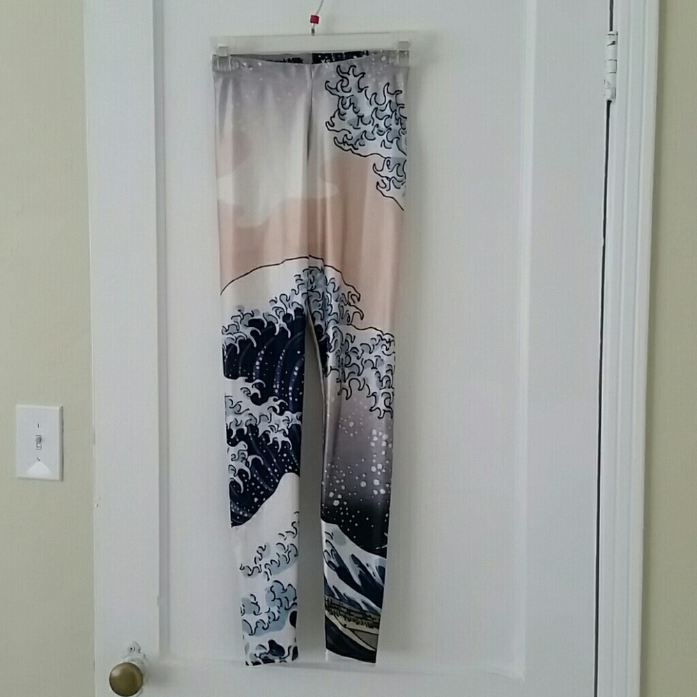 Blackmilk The Great Wave Leggings